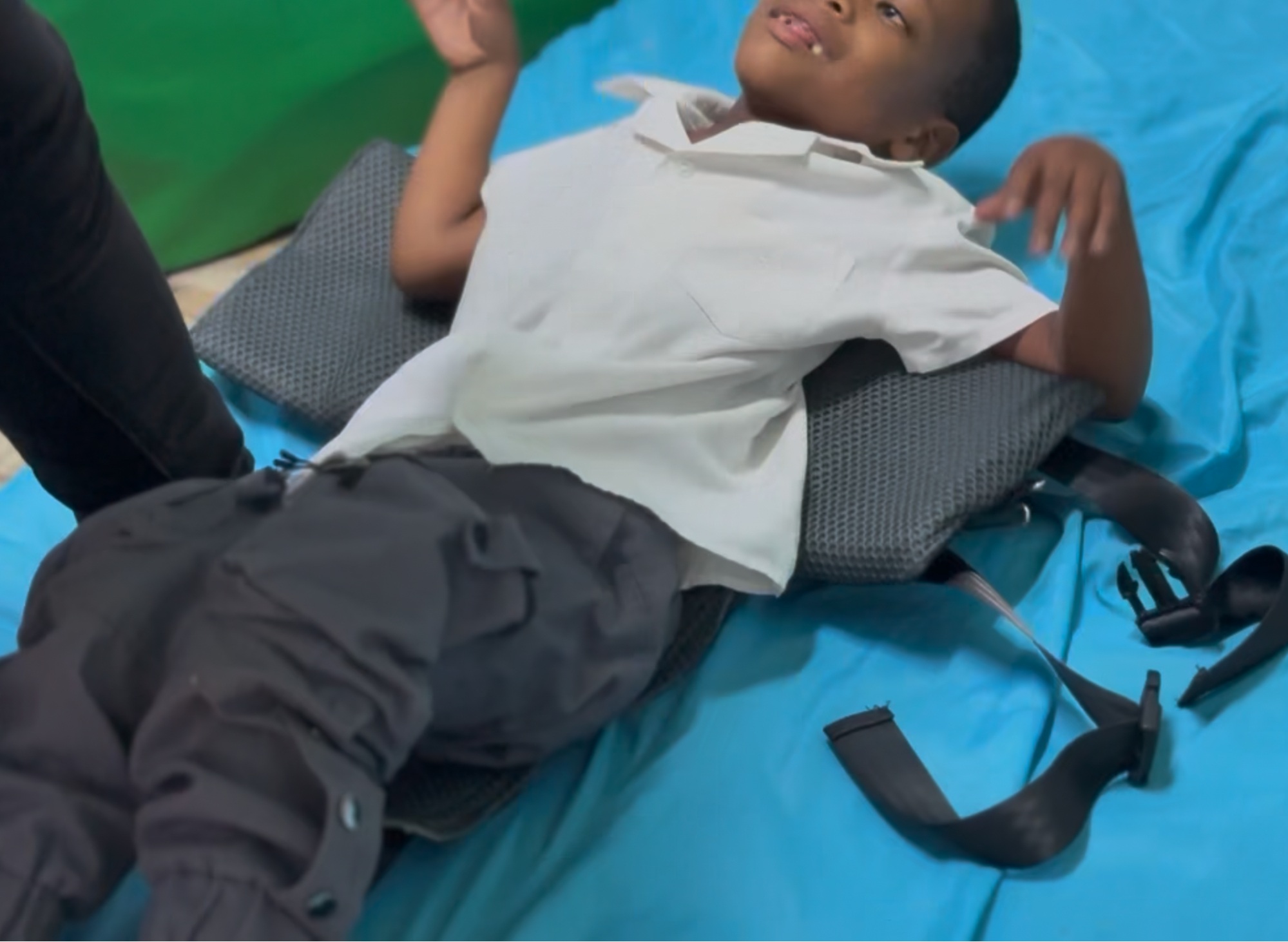 Securing the child lying down